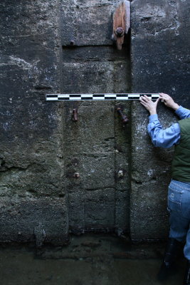 Measuring recess for sluice gate 2