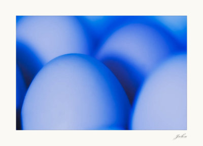 Walking on (coloured) Eggs
