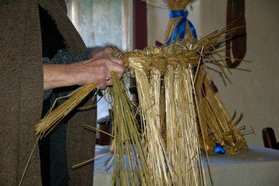 S : Straw weaving