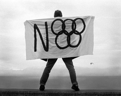1985-02M-Nolimpics Lausanne.jpg