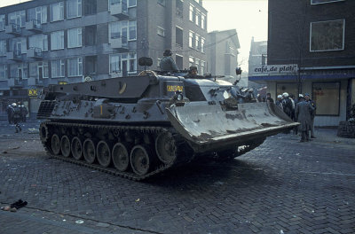 1981M-Piersonstraat tank.jpg