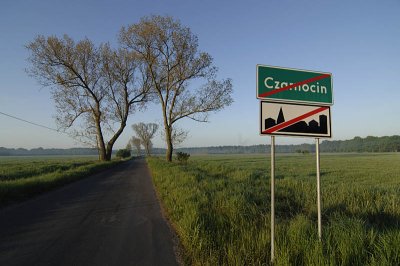 0030M-Czarnocin city limits.jpg