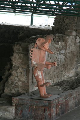 Sculpture en cramique parure daigle