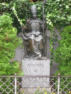 Andorra la Vella. Monument al Prncep Benlloch