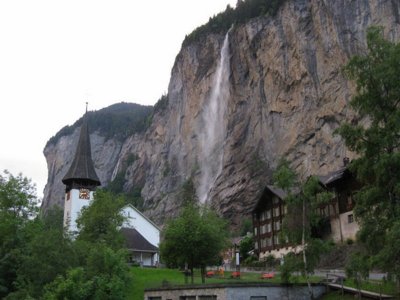 Lauterbrunnen y Cascada Staubbach