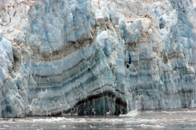 Close-up of Hubbard Glacier / Gros plan du glacier Hubbard