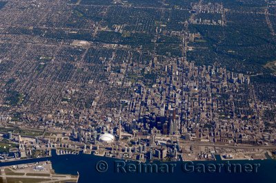 Aerial view of downtown Toronto with Rogers Centre and highrise towers