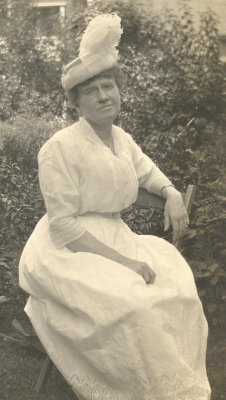 BrunsonDella.jpg