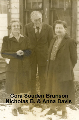 SoudenCora_DavisNicholas&Anna.jpg