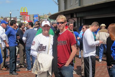 Saturday at Wrigley - The Sun is Out!