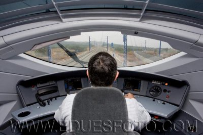 El AVE vuela a BCN