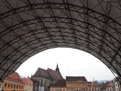 Piata Sfatului Brasov, scena Cerbului de Aur