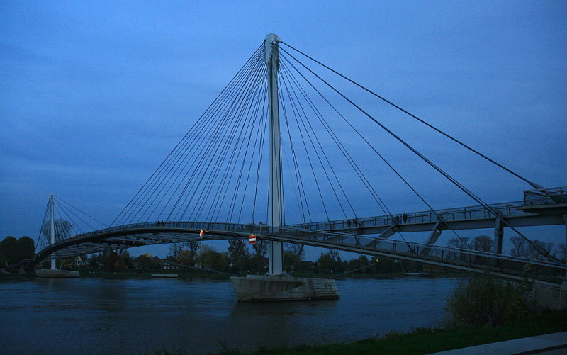 passerelle Mimram. - pedestrian bridge