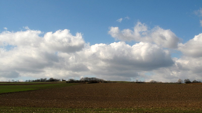 clouds ans fields.