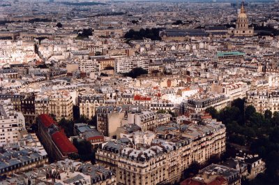 toits de Paris et dôme des Invalides