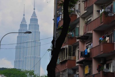 1889 Petronas Towers seen from Little India