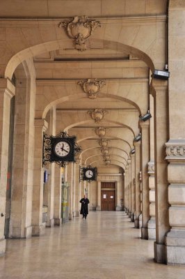 4929 Poste centrale