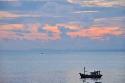 sunset on Mui Ne fishing port - 2797