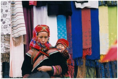 Hmong Flower mother and baby, Bac Ha