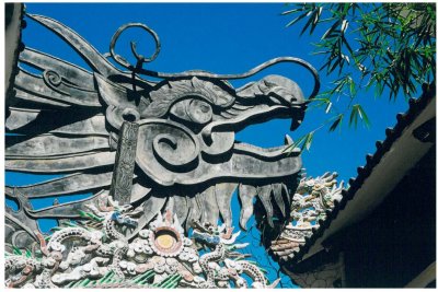 Dtail, toit de la pagode Linh Phuoc, Trai Mat, Dalat