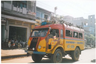 Danang, Renault bus