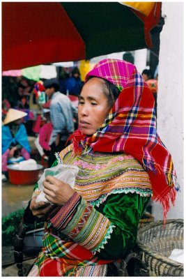 Hmong Flower woman, Bac Ha market