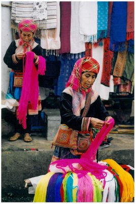 Hmong Flower women, Bac Ha market