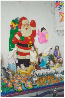 Christmas market, Ky Dong church