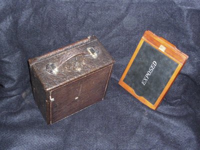 The 1912 Conley Folding Camera - Model XVIa