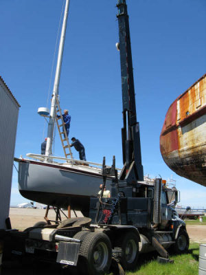readying to rig booms