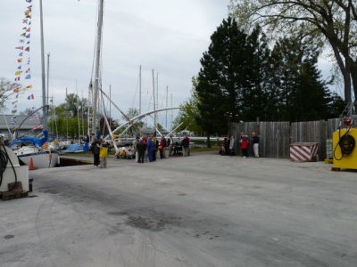 folks starting to arrive