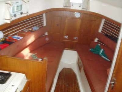 salon from companionway