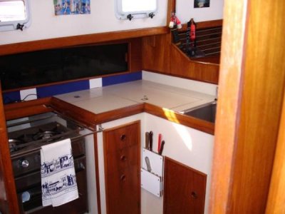 galley to port strbd from head