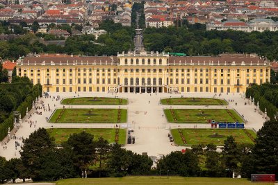 Schloss Schnbrunn ( Schoenbrunn ) - Wien, Austria