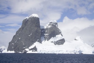 Towering Peaks in Lemaire Channel