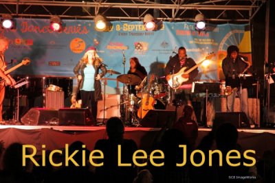 Rickie Lee Jones Santa Monica CA Summer 2010.JPG