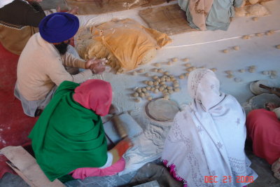 amritsar57-golden temple kitchen