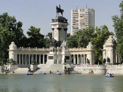 madrid_33 retiro park.JPG