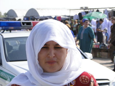 turkmenistan47 outdoor bazaar.JPG