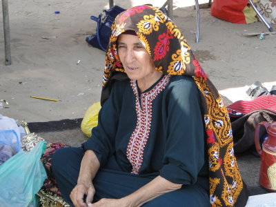 turkmenistan64 outdoor bazaar.JPG