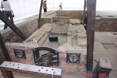 sachsenhausen concentration camp - crematoria.JPG