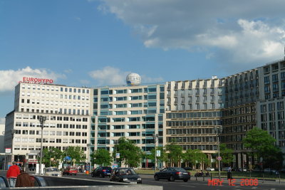 berlin architecture.JPG
