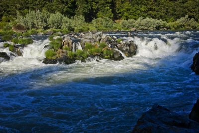 Rainie Falls