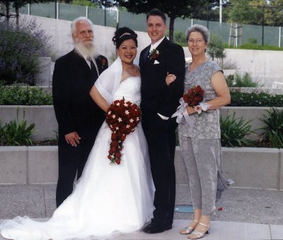 2003-6-7 Hyrum & Susan's wedding - grooms parents
