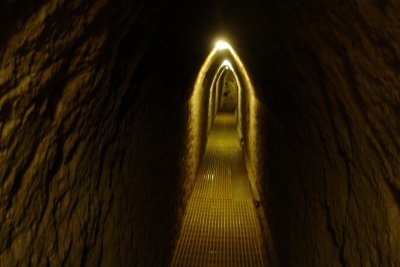 INTERIOR DE LA PIRAMIDE