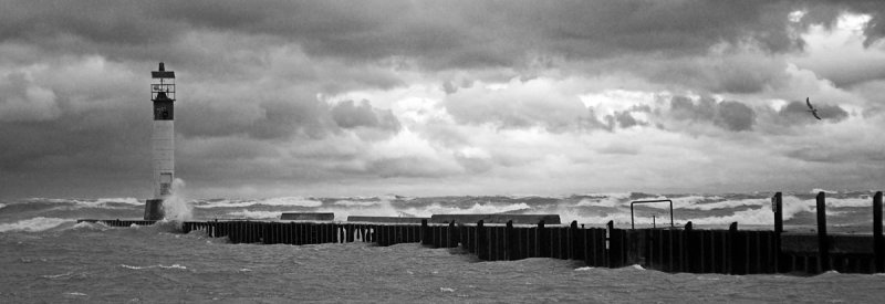 Pier Monochrome