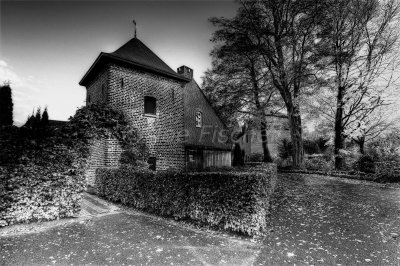 Chateau Holtmuhle 11-06-08 0064_HDR_B&W