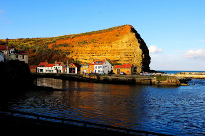 Staithes and Cowbar 11-08-08 0214