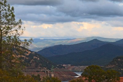 view of Lake Oroville.jpg