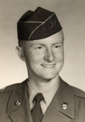 Bruce in the army@ age 19